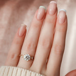 Load image into Gallery viewer, 1ct Round Moissanite Ring
