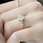 Load image into Gallery viewer, Round Diamond Five Stone Ring