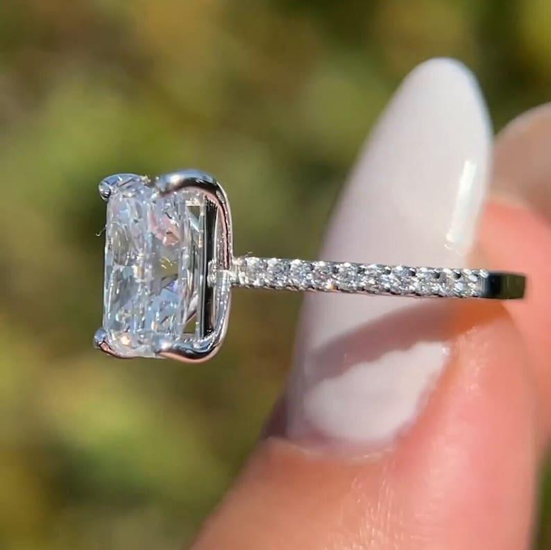2.5 CT Radiant Cut Moissanite Unique Engagement Ring