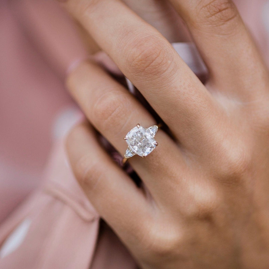 2.0 CT Elongated Cushion Three Stone Moissanite Diamond Engagement Ring