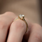 Load image into Gallery viewer, 2.5 CT Oval Cut Moissanite Solitaire Diamond Ring