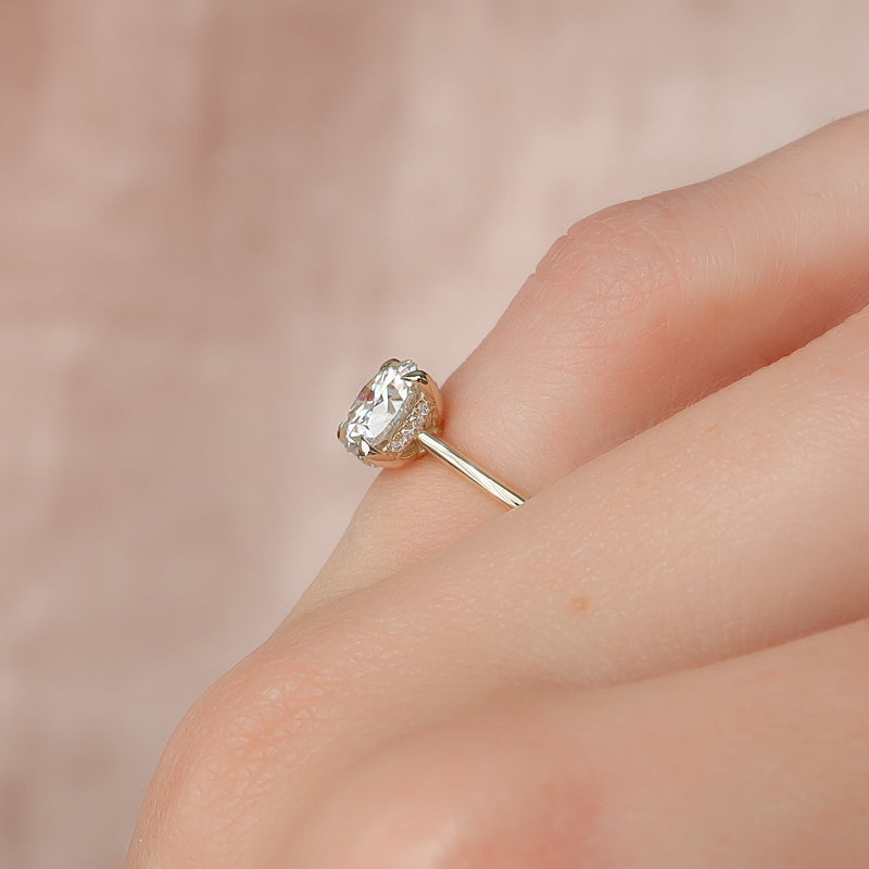 2 CT Round Cut Classic Solitaire Hidden Halo Moissanite Diamond Ring