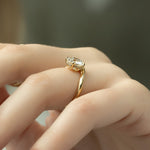 Load image into Gallery viewer, 2.5 CT Round Cut Moissanite Diamond Ring With Unique Curves Band